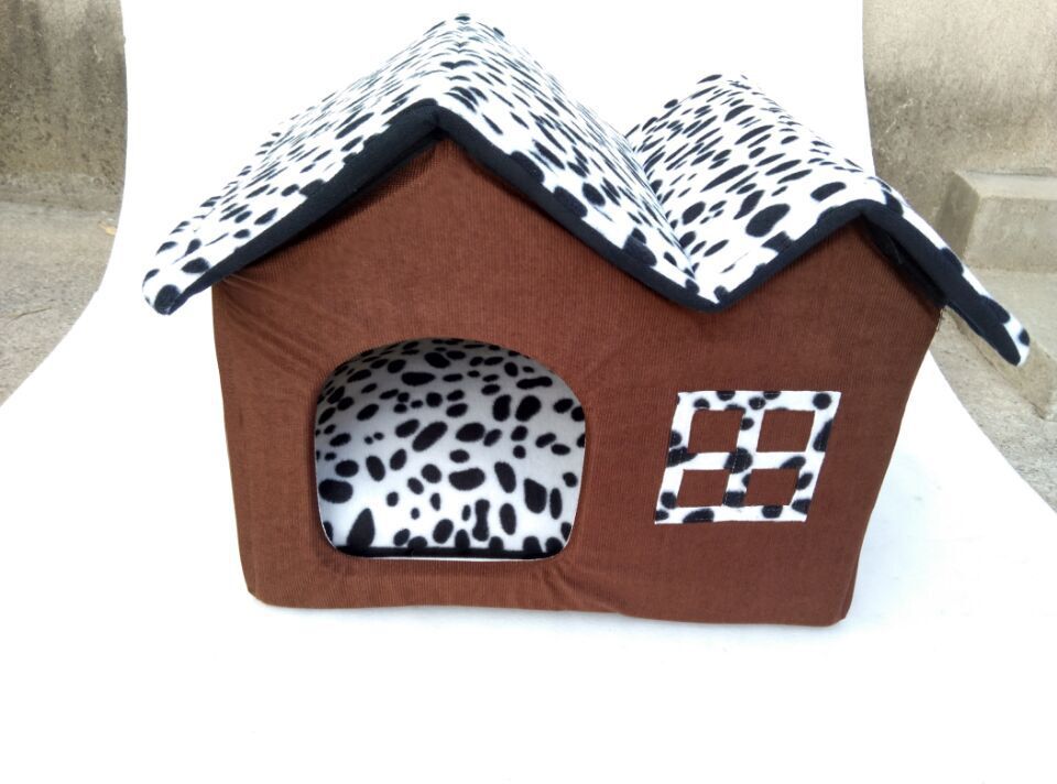 Cozy Pet House Kennel - Warm Indoor Dog & Cat Hideaway with Chimney