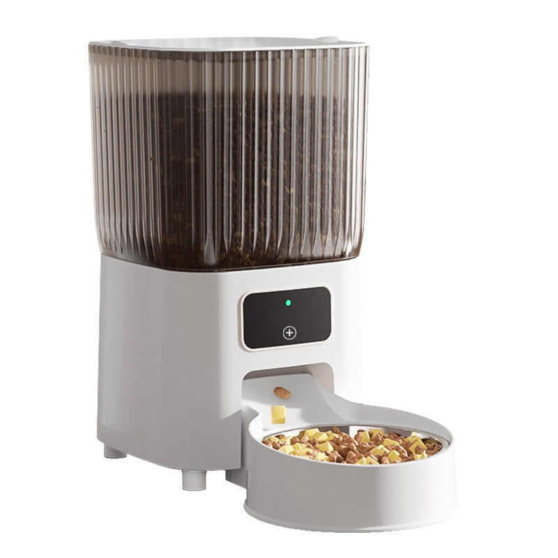 Pet feeder dimensions and capacity