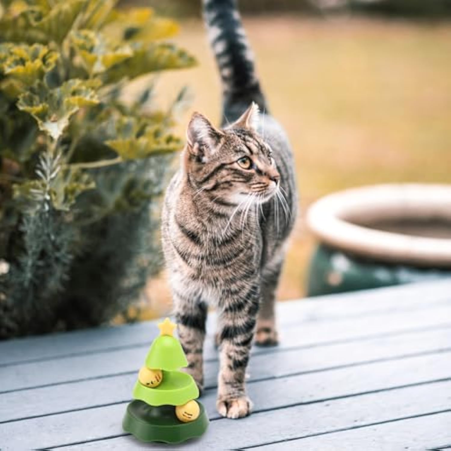 Christmas Tree Cat Track Toy - 2-in-1 Roller Ball with Catnip