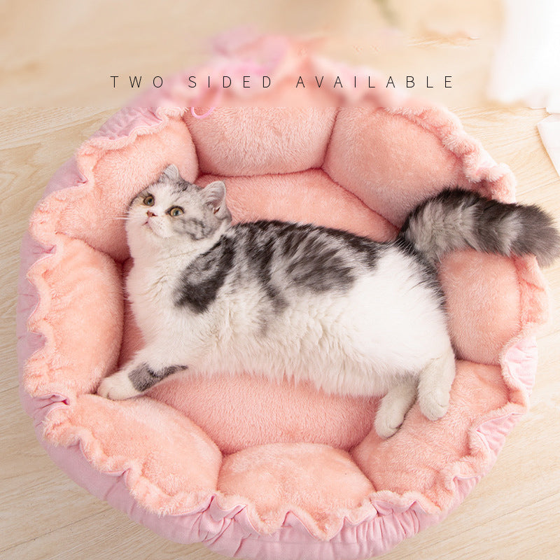 Flower Petal Pet Bed - Two-Sided Cozy Plush Nest for Cats & Small Dogs